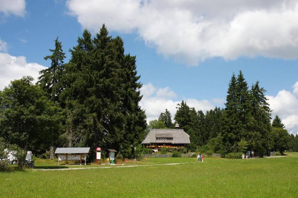 Parkhotel Waldlust Häusern Exteriör bild