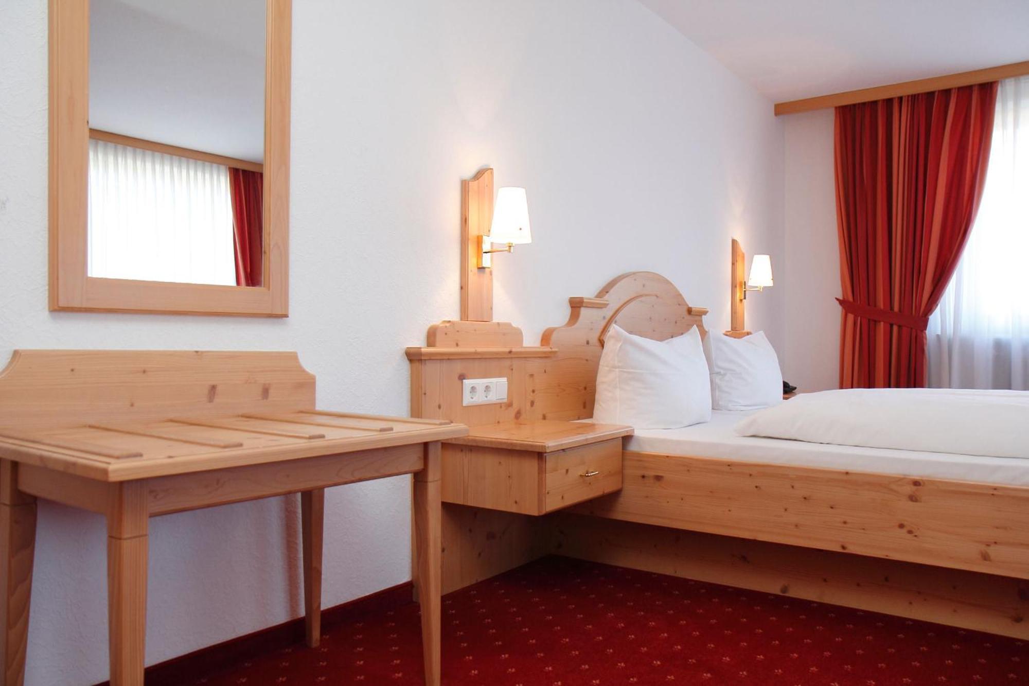 Parkhotel Waldlust Häusern Exteriör bild