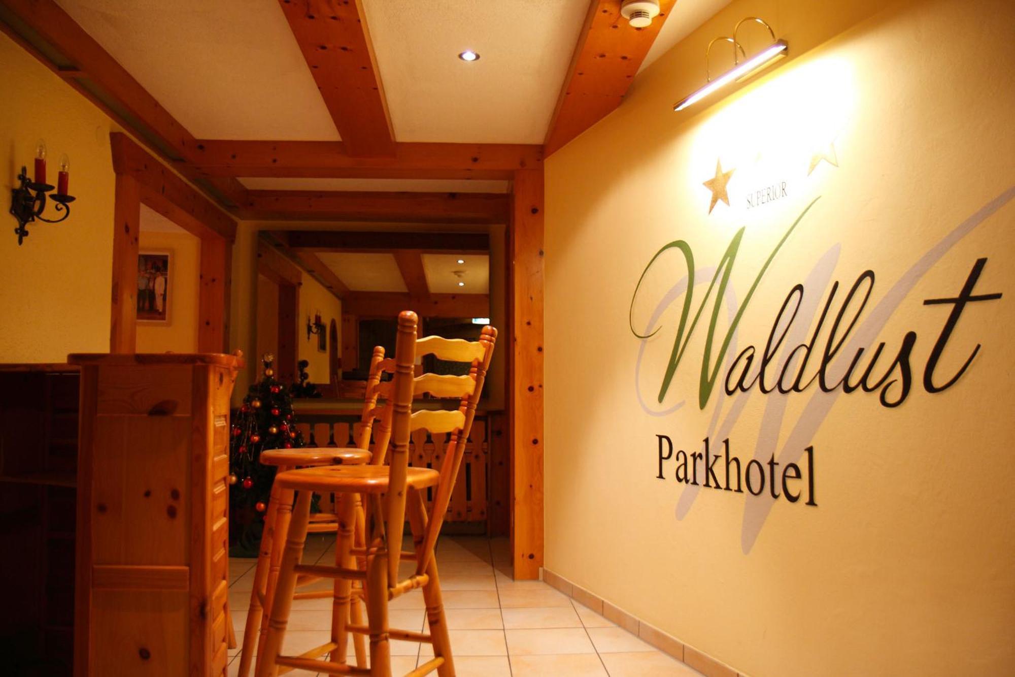 Parkhotel Waldlust Häusern Exteriör bild